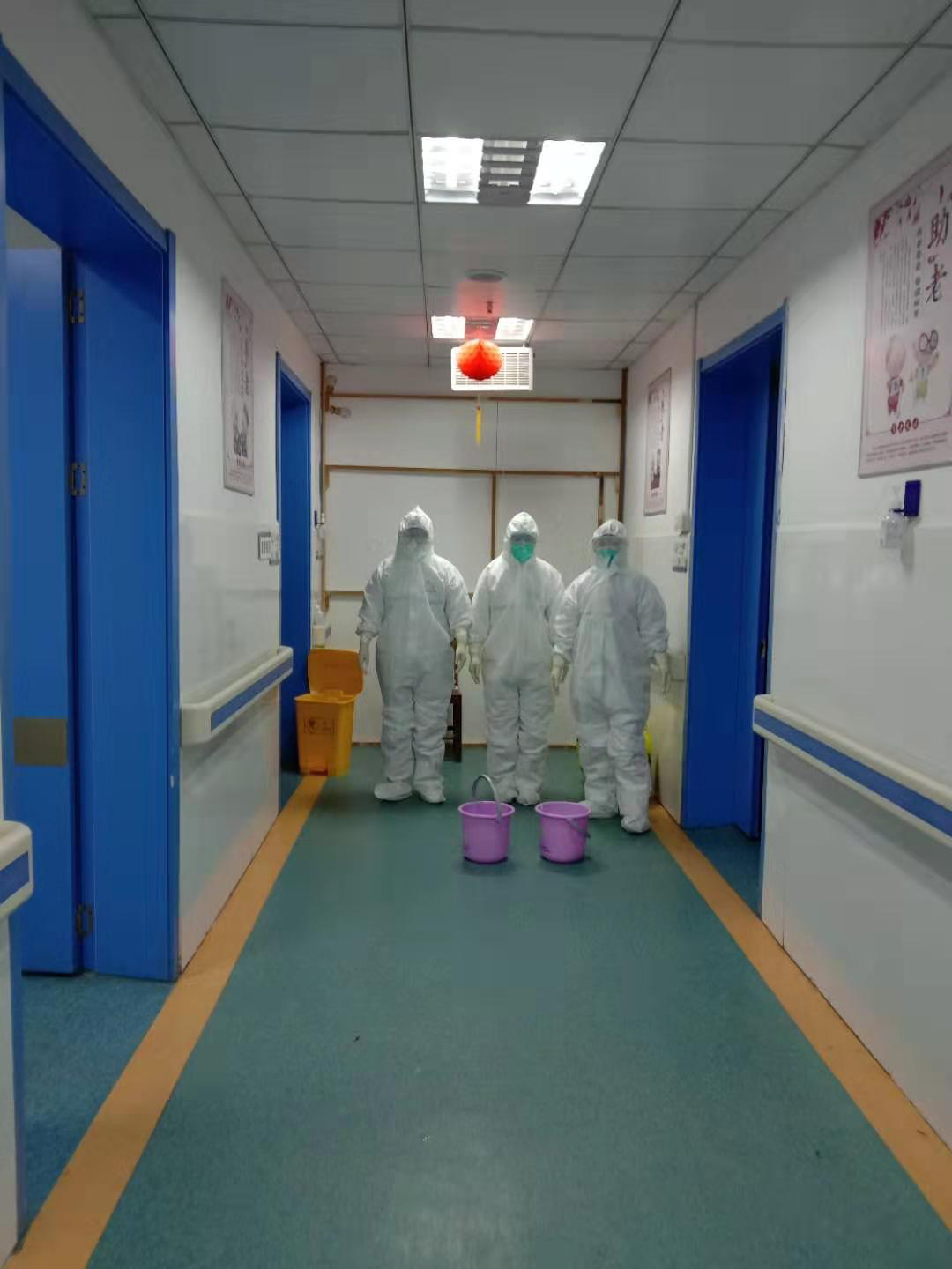 【和润抗疫·英雄本色】致敬中铁阜阳中心医院的 “巾帼”逆行者