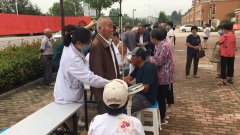 关注老人  关爱老人 宿迁市东方医院精细组织3000多名老年人体检